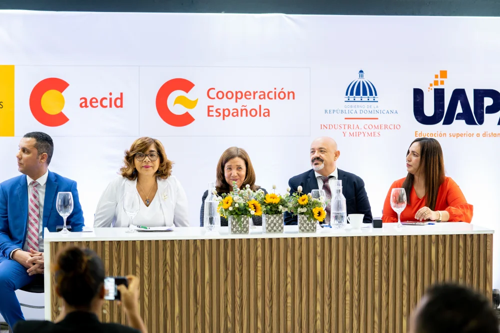 UAPA y AECID concluyen proyecto para recuperacion de micros y pequenos empresarios de SDE afectados por crisis de COVID 19 3