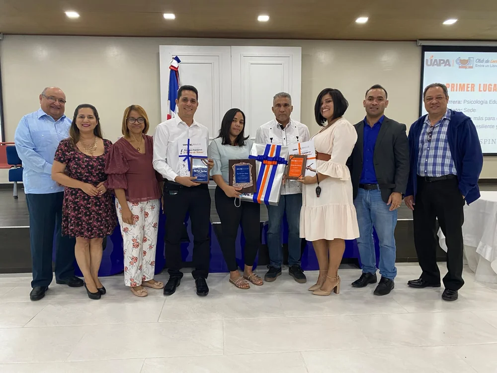 UAPA entrega premios a ganadores del II Concurso Literario Decimas Populares a Ritmo de Rimas2