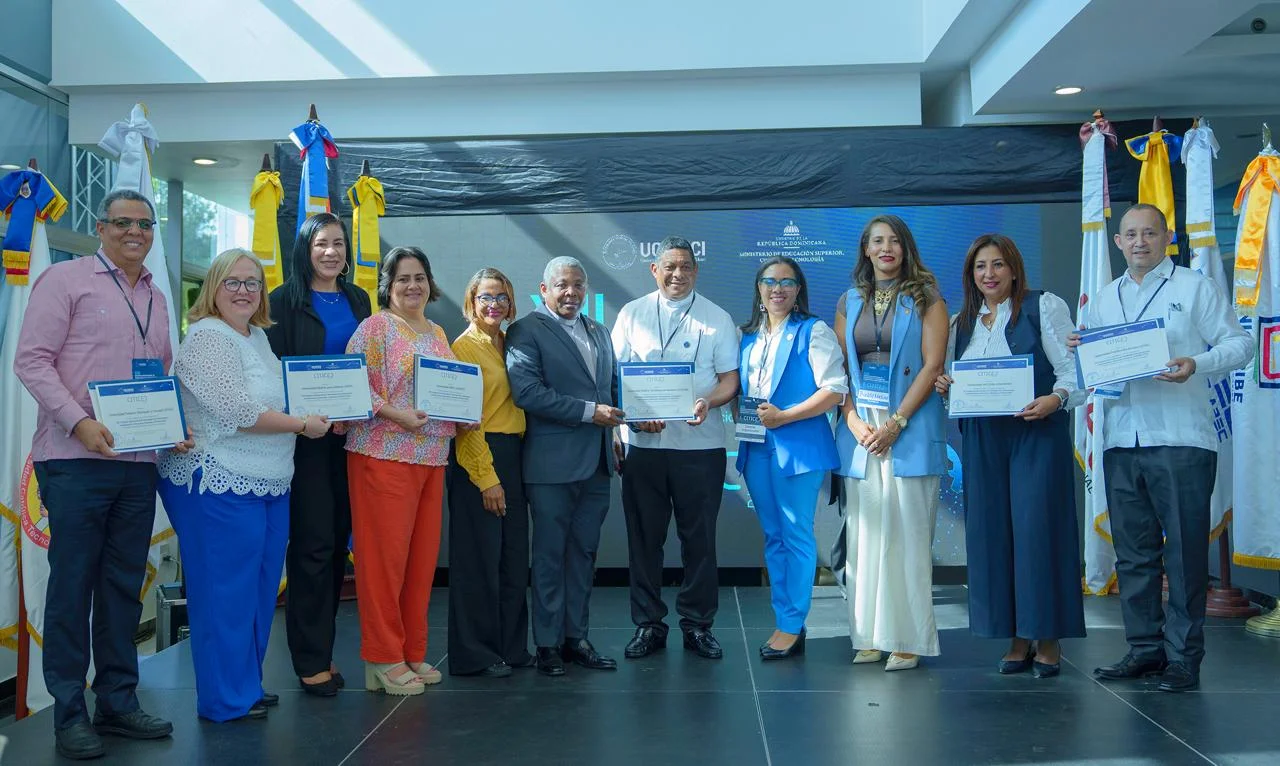 Universidades celebran el CITICED 2025: IA Redefine el futuro de la educación superior 1 Universidades celebran el CITICED 2025