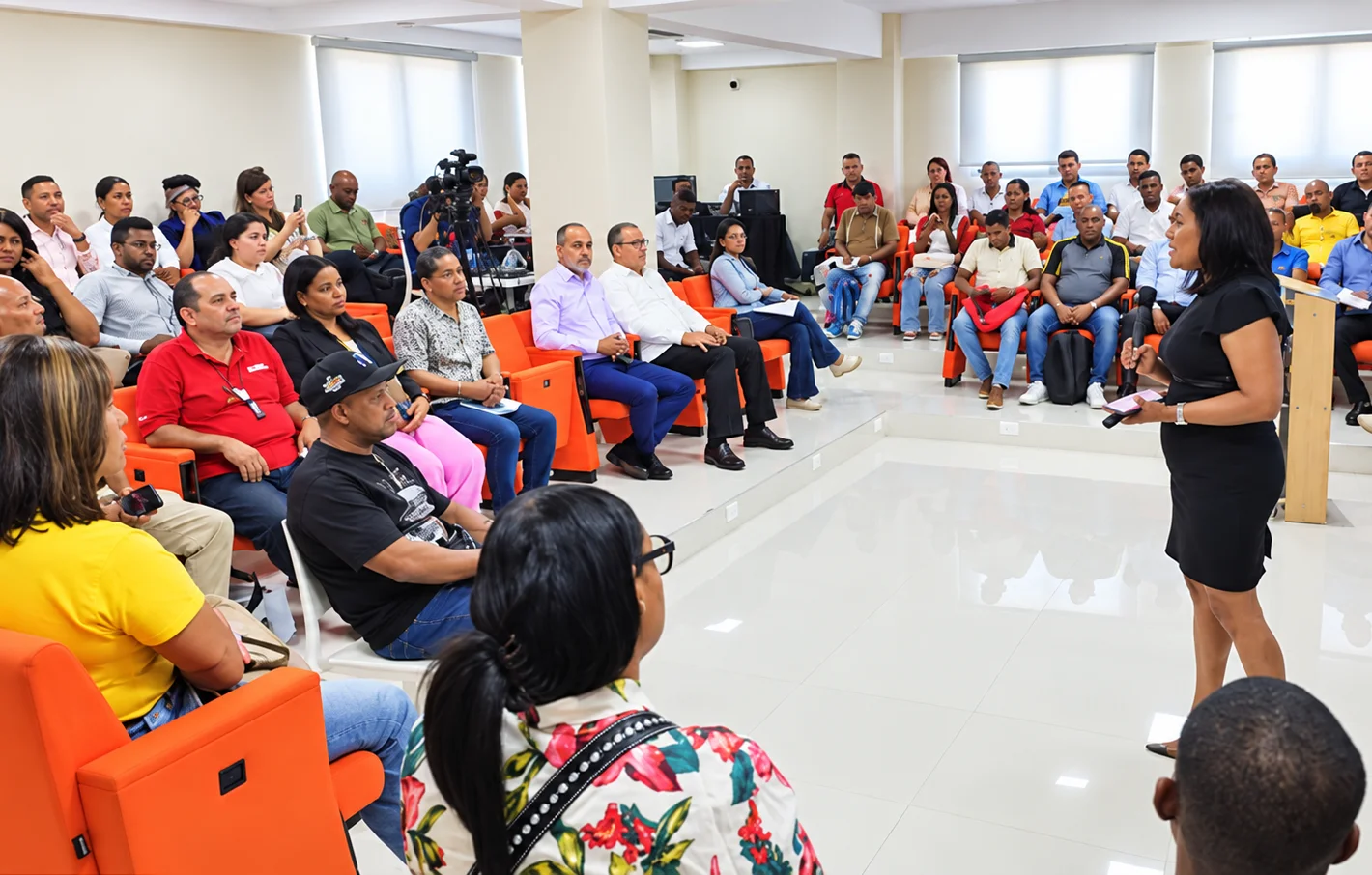 UAPA y Defensor del Pueblo realizan segunda clase sobre la evolucion de la Constitucion dominicana